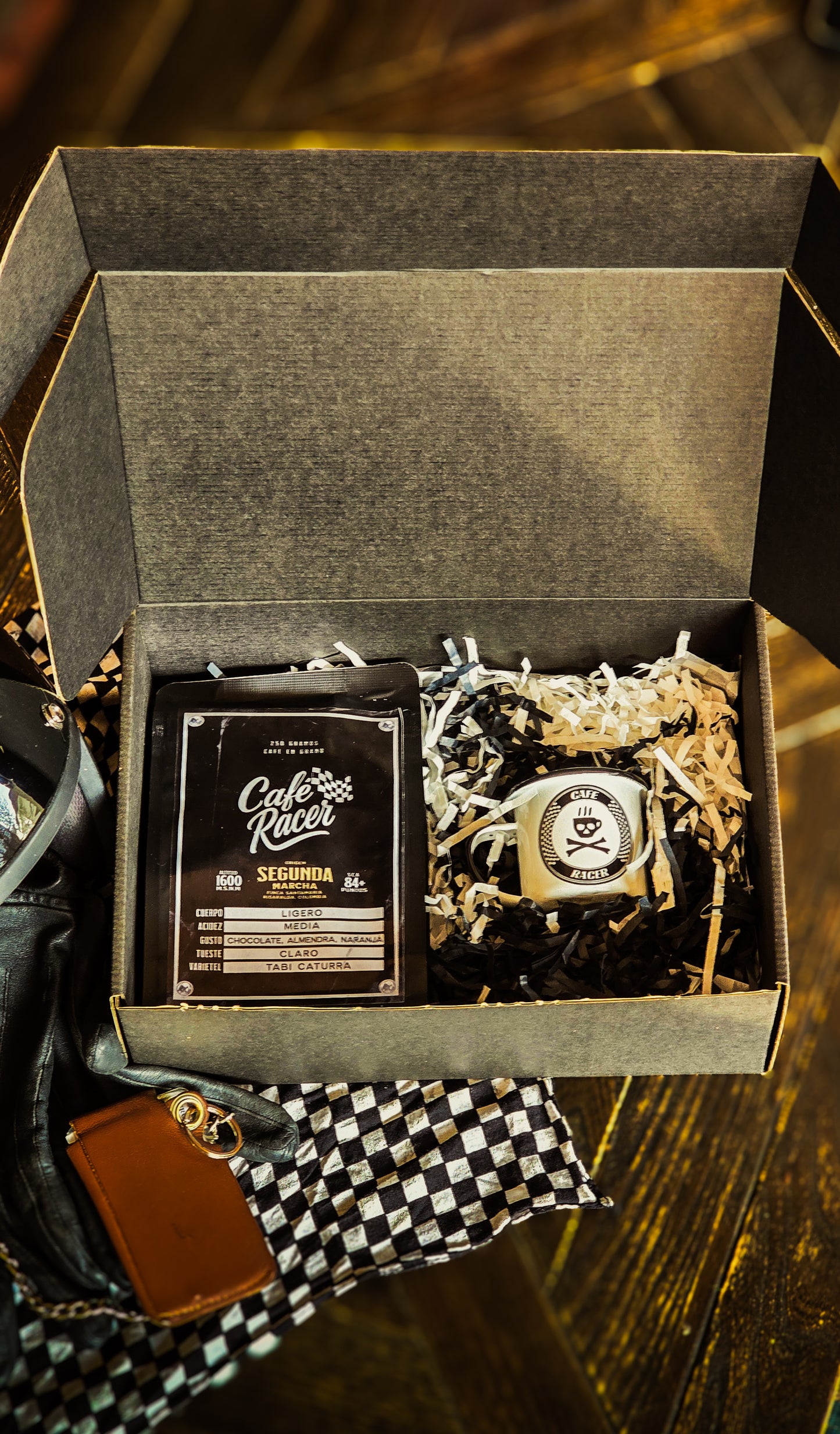 KIT PARTNER - 1 Café Racer Cup + 1 café de especialidad (250g)